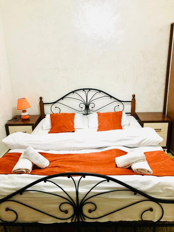 Nikas Guest House 바투미 외부 사진