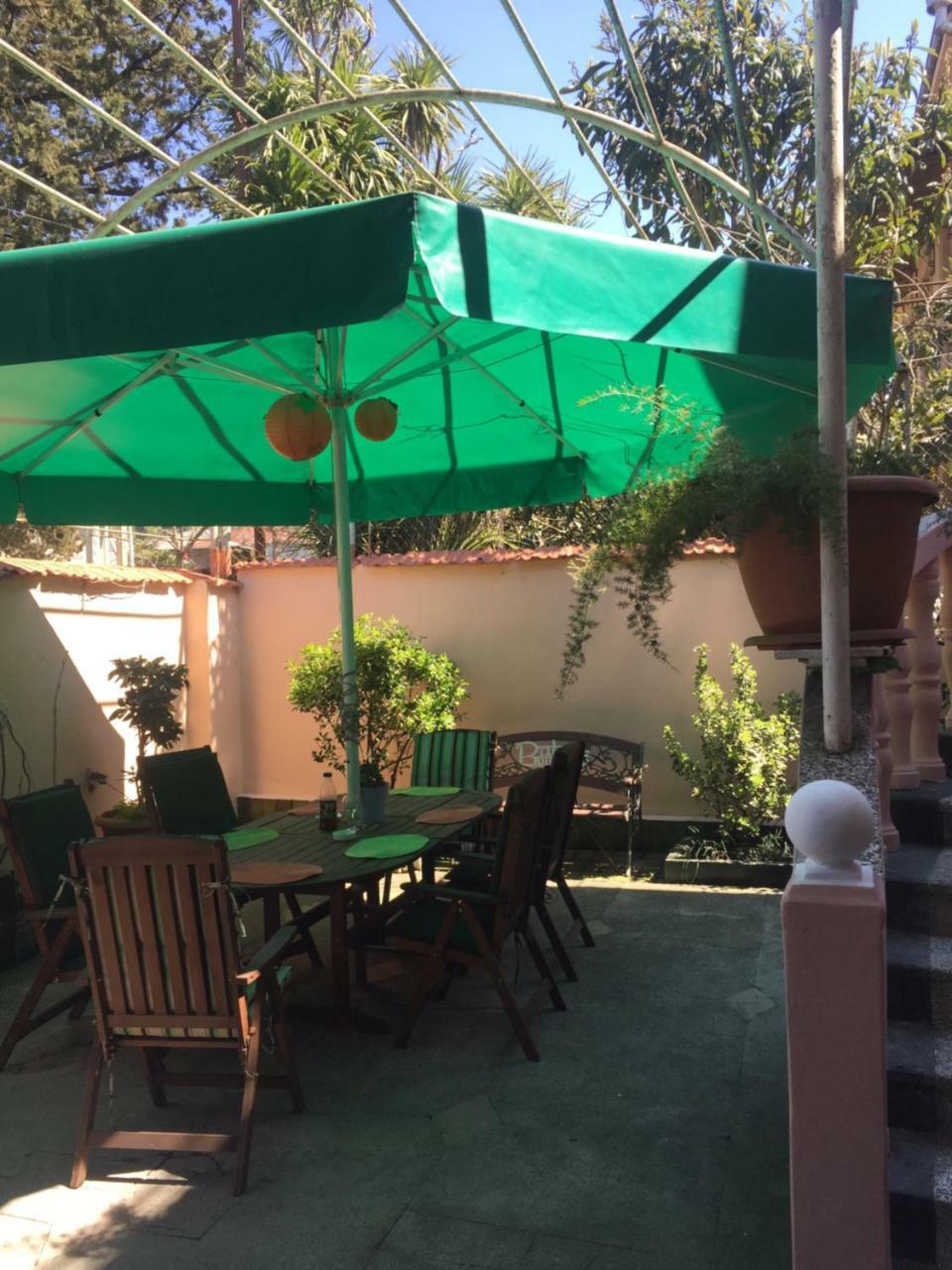 Nikas Guest House 바투미 외부 사진
